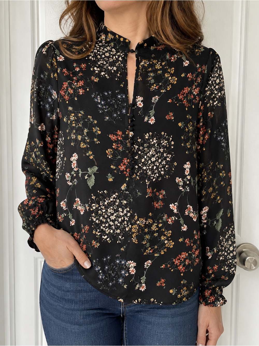Belle Vere Black Floral Mock Neck Blouse Women’s Medium Sheer Long Sleeve Top